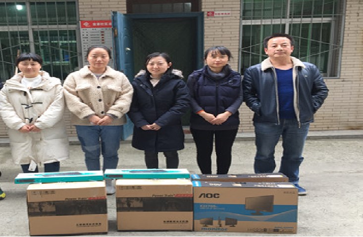 热心参与公益活动